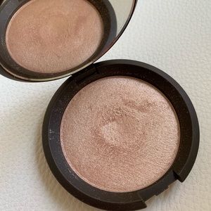 BECCA shimmering skin perfector highlighter Opal